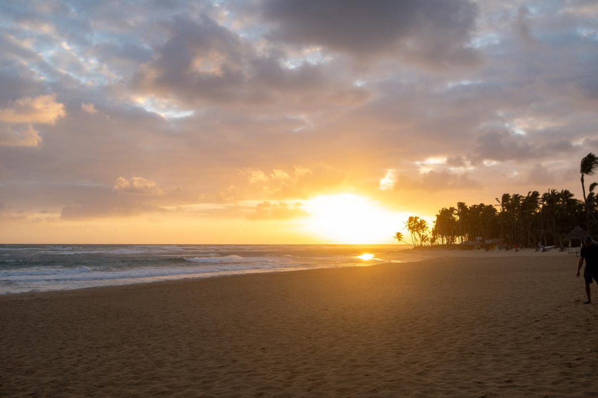 Beach at sunset during a corporate incentive trip